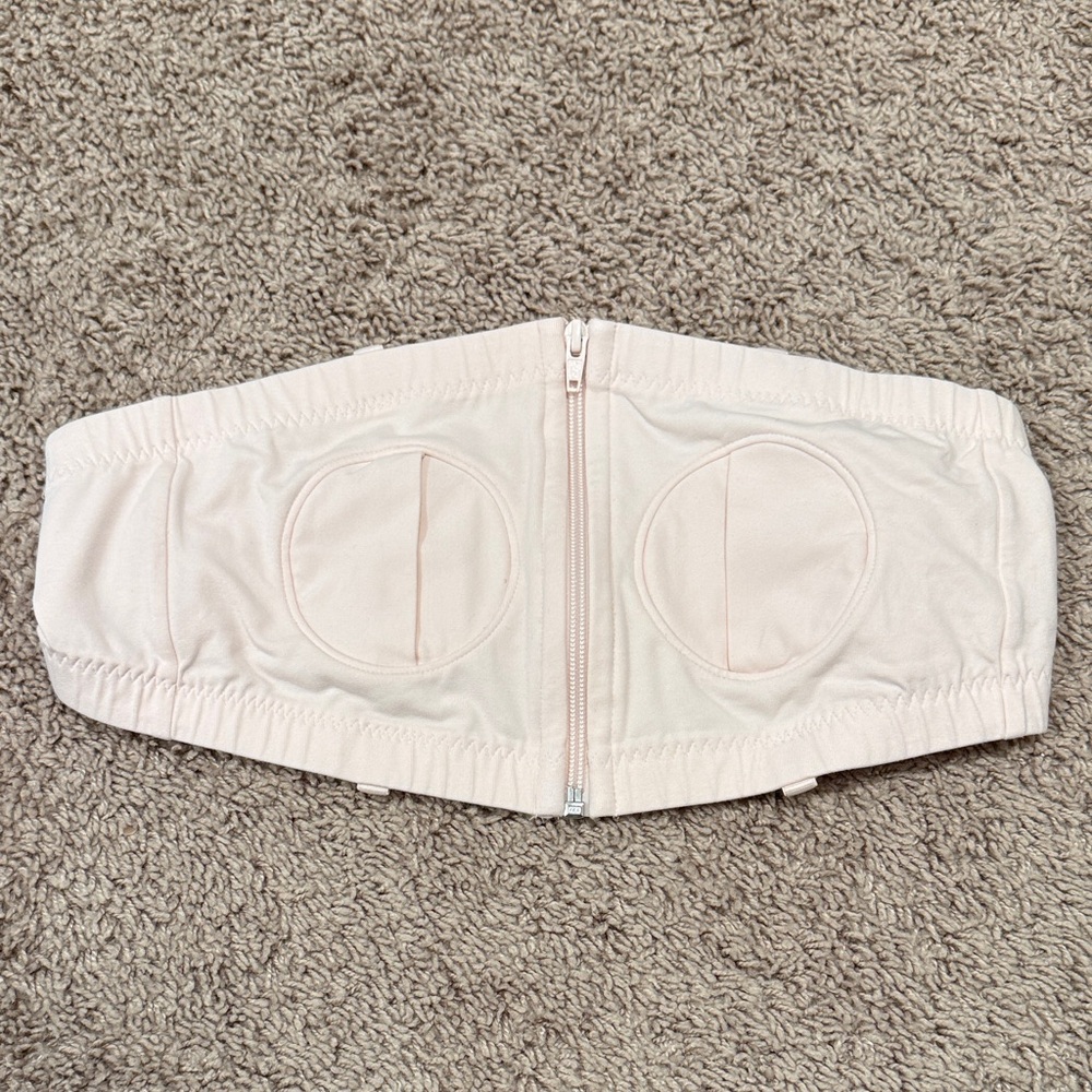 Lansinoh Pumping Bra - barely used - no straps included